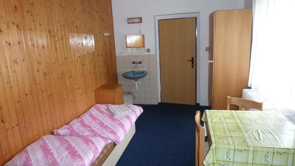 Penzion Tendr Destne v Orlickych horach Rum bild